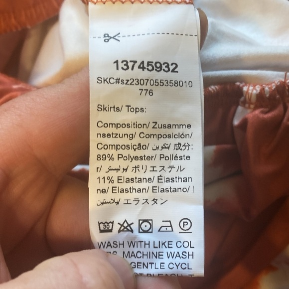 SHEIN Slayr Tie Dye Crop Tee & Pencil Skirt size XS new without tag - Picture 17 of 17